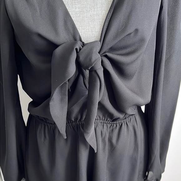 FUNKY SOUL Elegant Black Tie-Front Lined Long Sleeve Shorts Romper, Size L - Picture 2 of 12